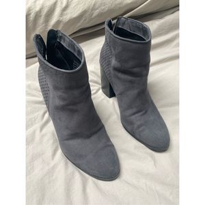 Women’s gray boots